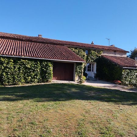 Maison Au Calme Avec Vue Etang Clesse  Dış mekan fotoğraf