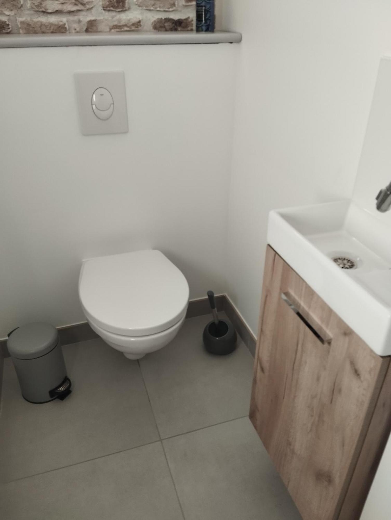 Maison Au Calme Avec Vue Etang Clesse  Dış mekan fotoğraf