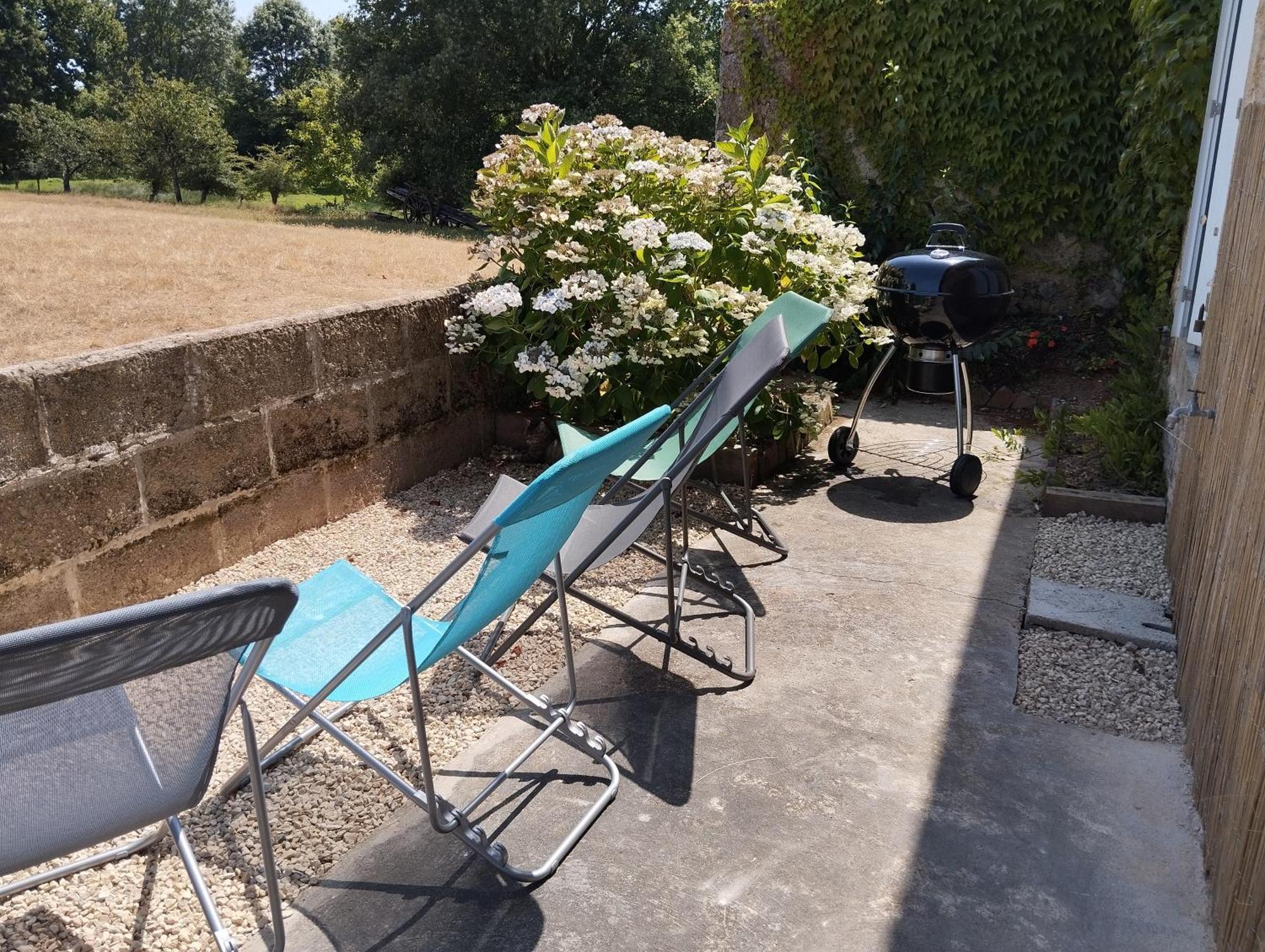 Maison Au Calme Avec Vue Etang Clesse  Dış mekan fotoğraf